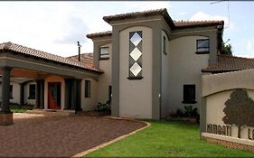 Nimbati Lodge